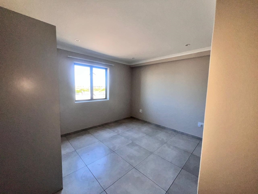 3 Bedroom Property for Sale in Parklands East Western Cape